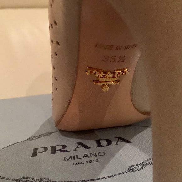 Prada shoes - Picture 6 of 13